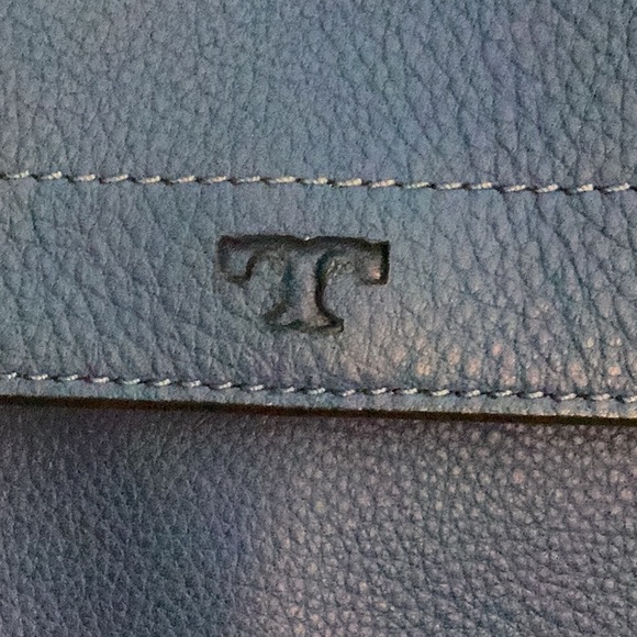 Tory Burch Half Moon Leather Satchel 💙 - Picture 6 of 17